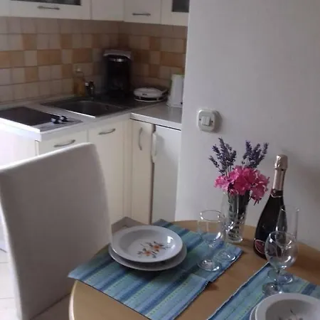 Apartmants Jusic Apartman *