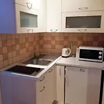 Apartmants Jusic אופטיה
