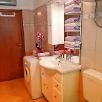 Apartmants Jusic דירה אופטיה